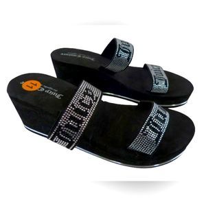 Juicy couture women’s wedges
